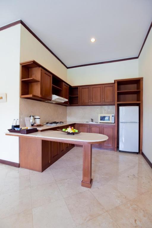 The Citta Luxury Residence Семіньяк Номер фото