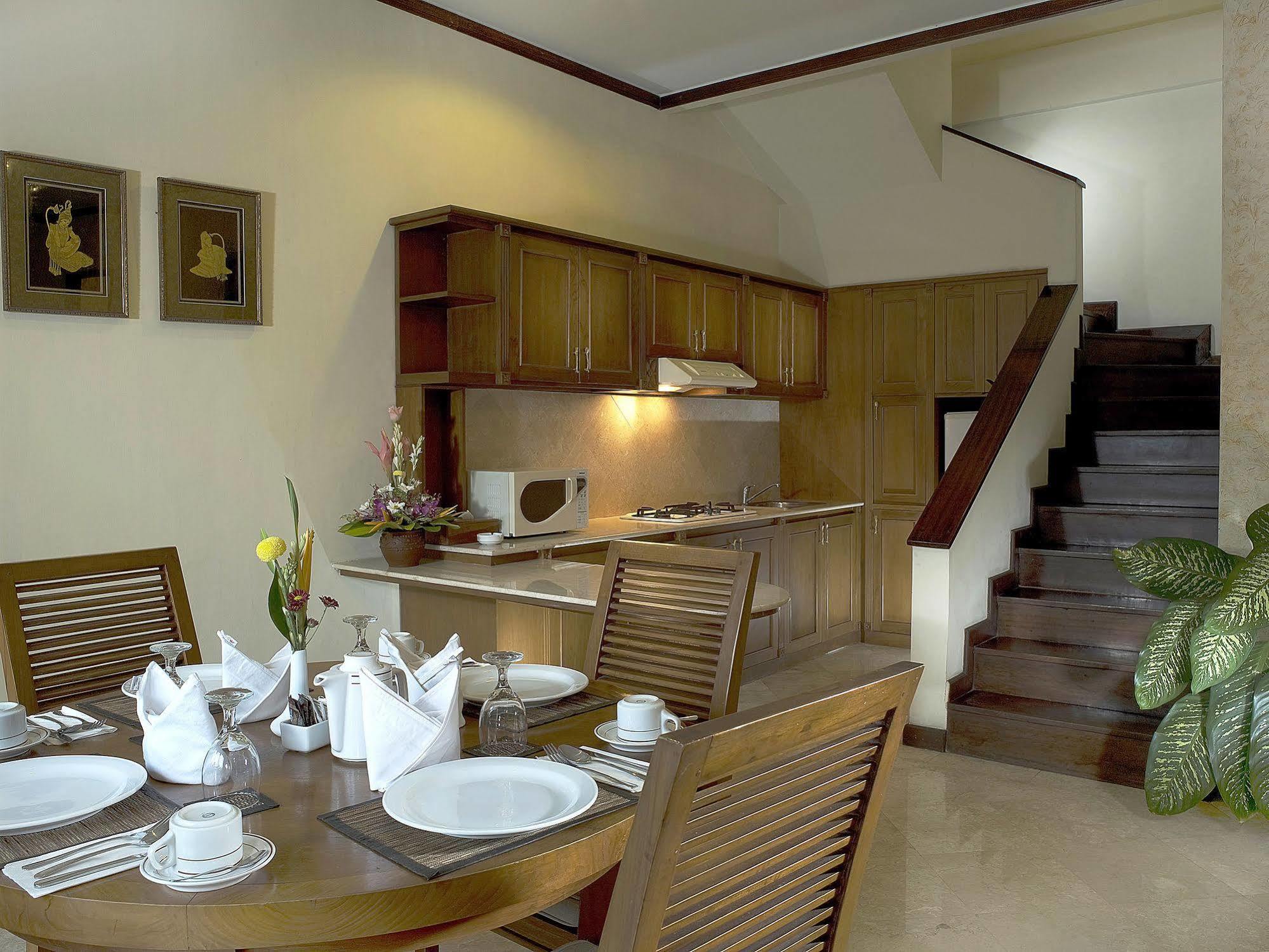The Citta Luxury Residence Семіньяк Екстер'єр фото