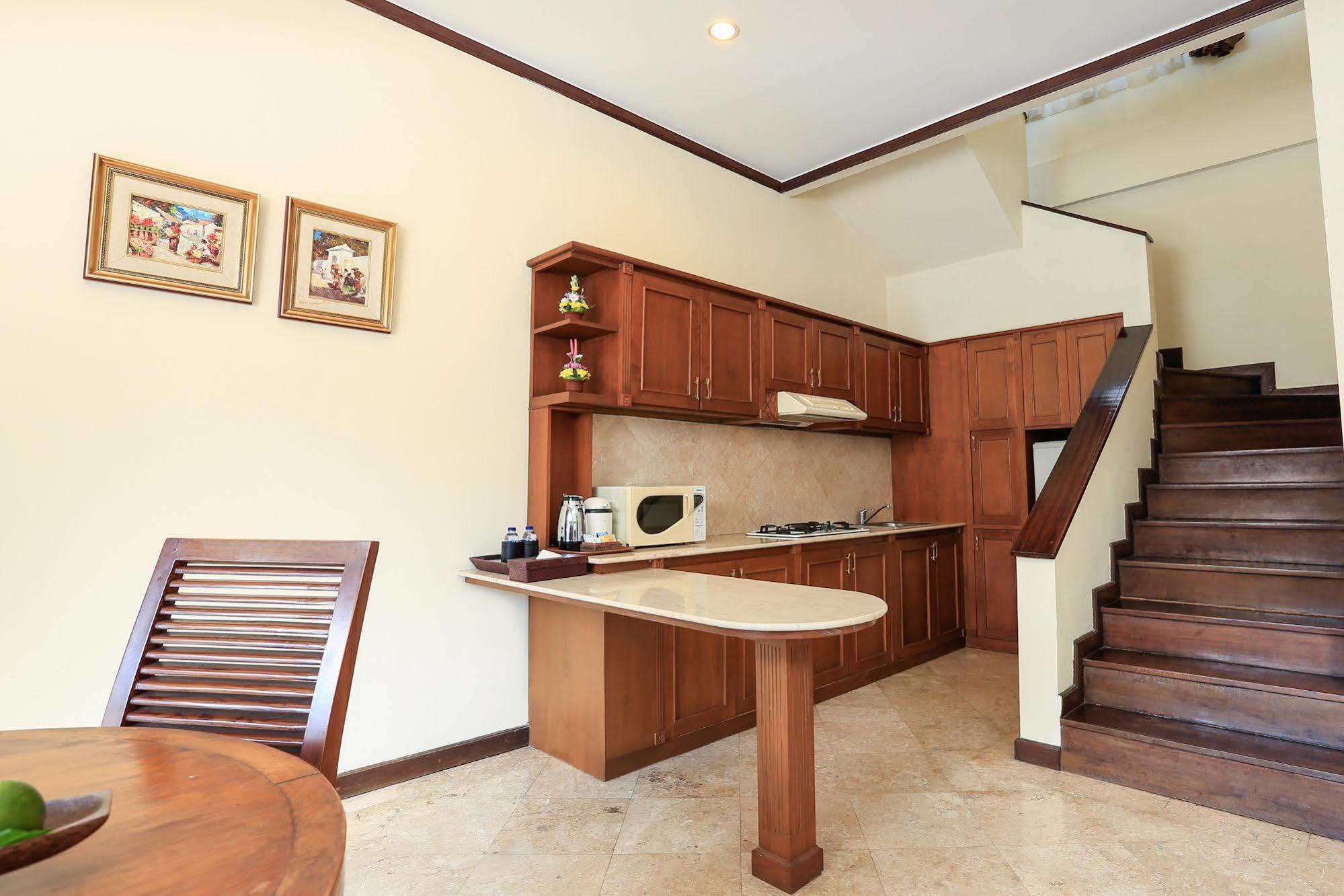 The Citta Luxury Residence Семіньяк Екстер'єр фото